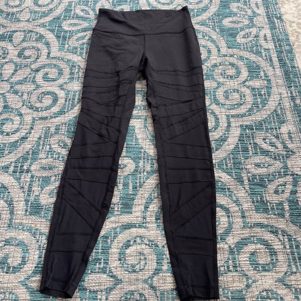 Lululemon High Rise Black Athletic Leggings - Size 8 - Picture 3 of 7
